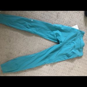 Lululemon size 6 leggings